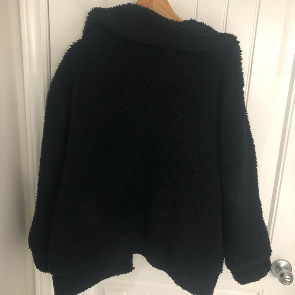 Black Garage Sherpa Jacket - Picture 2 of 3